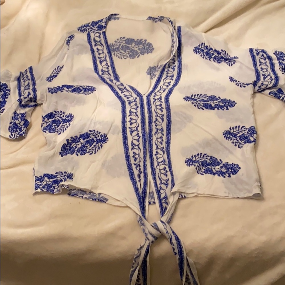 Cropped Too with tie
